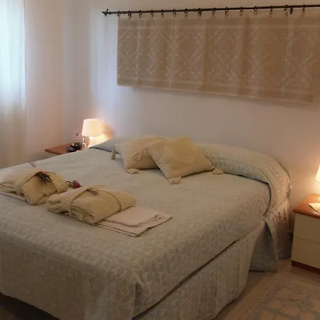 Fragus E Saboris De Sardigna Bed & Breakfast 3*